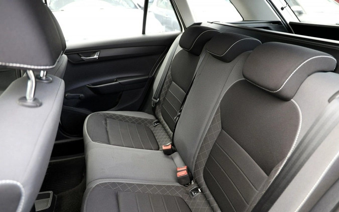 Skoda Fabia cena 46900 przebieg: 96030, rok produkcji 2020 z Sandomierz małe 301